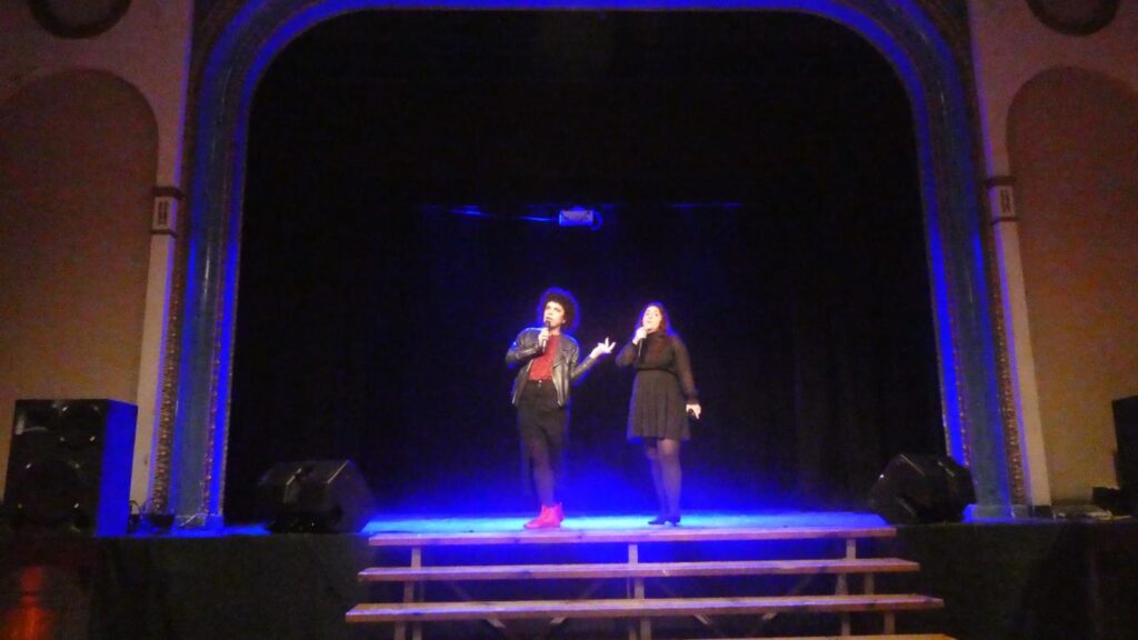 COMEDIA MONÓLOGOS CÓMICAS